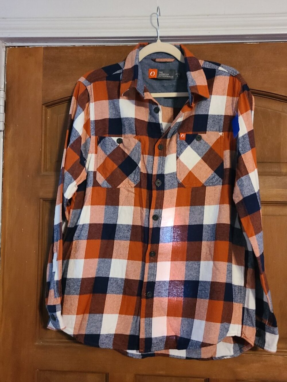 The American Outdoorsman Mens Large Long Sleeve Button Up Flannel Shirt